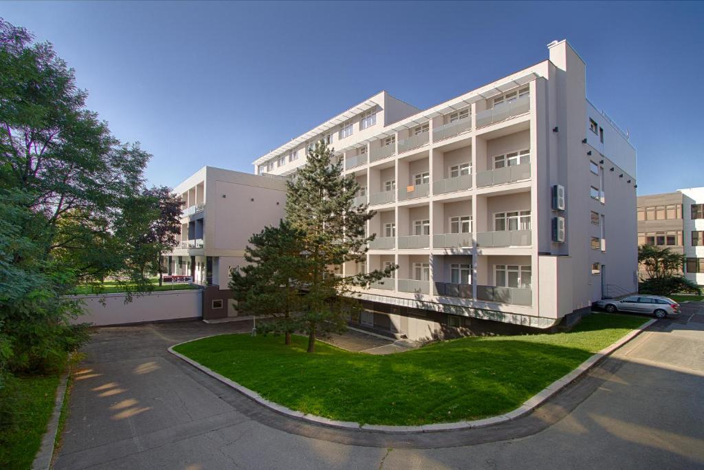 Hotel apartamentowy Apartman Student